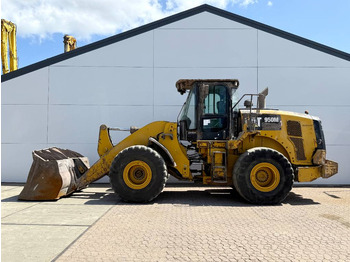 Chargeuse sur pneus CATERPILLAR 950M
