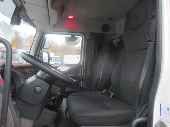 Camion à rideaux coulissants DAF LF 12.260: photos 5