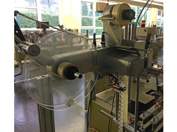 Machine d'emballage et de conditionnement