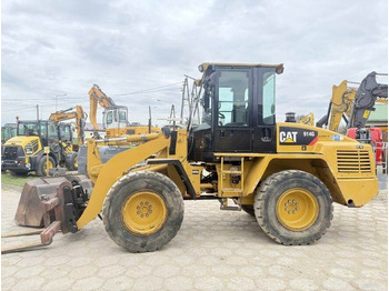 Chargeuse sur pneus CATERPILLAR 914