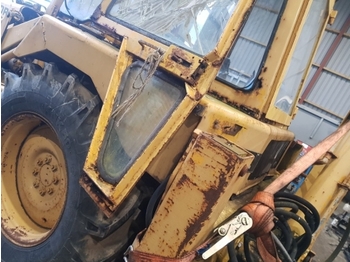 Cabine pour Tractopelle Ford 550 Cab Complete: photos 5