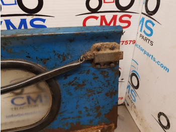 Fenêtre et pièces Ford 6610, 10, 600, Tw Q Cab Series, Bottom Rear Glass With Panel 83909609: photos 5