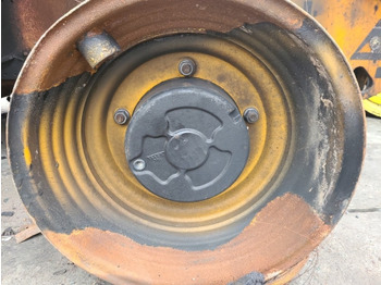 Essieu arrière JCB