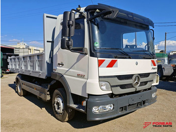 Camion benne MERCEDES-BENZ Atego