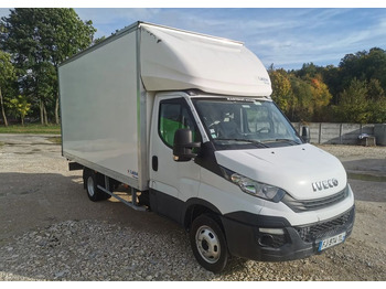 Fourgon grand volume IVECO Daily 35C15