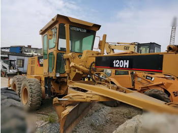 Niveleuse CATERPILLAR 120H: photos 4