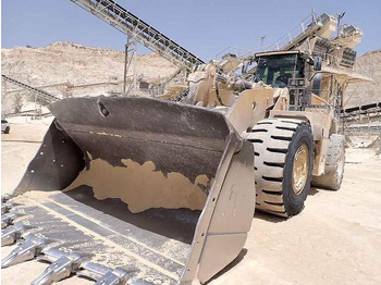 Chargeuse sur pneus CATERPILLAR 988K