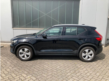 SUV Volvo XC 40 D3 Momentum Pro AWD: photos 3