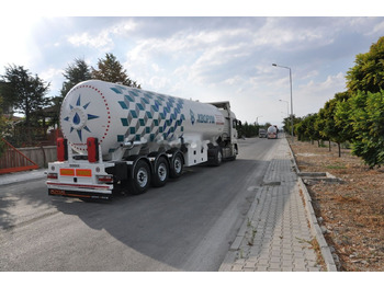 Semi-remorque citerne ÖZGÜL