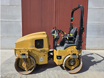 Compacteur CATERPILLAR CB24B