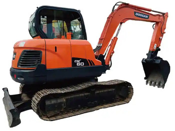 Pelle sur chenille Used doosan 6ton dx60 excavator on sale in stock: photos 2