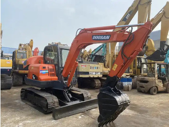 Pelle sur chenille Used doosan 6ton dx60 excavator on sale in stock: photos 4