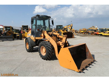 Chargeuse sur pneus Case 211 D: photos 4 Chargeuse sur pneus Case 211 D: photos 4