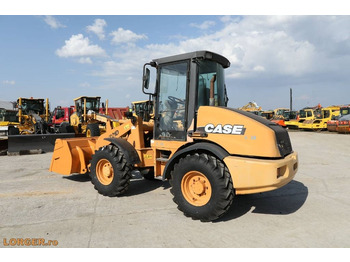Chargeuse sur pneus Case 211 D: photos 2 Chargeuse sur pneus Case 211 D: photos 2
