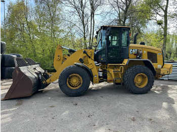 Chargeuse sur pneus CATERPILLAR 938M