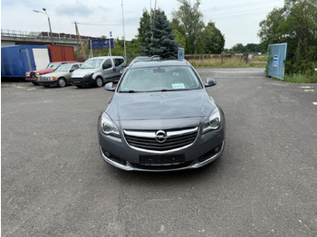 Voiture break OPEL
