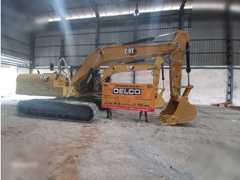 Pelle sur chenille CATERPILLAR 320D3