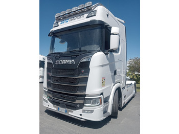 Tracteur routier SCANIA S 520