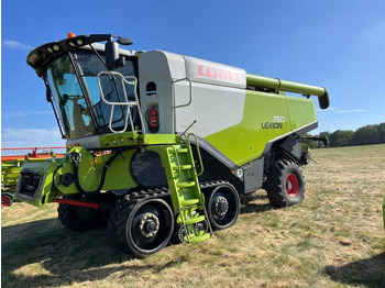 Moissonneuse-batteuse CLAAS