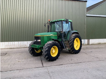 Tracteur agricole JOHN DEERE 6800