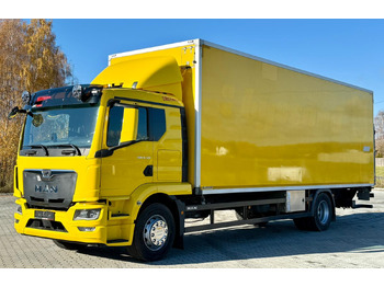 Camion isothermique MAN 18.320 / IZOTERMA / GRZANA / WINDA / 20 EUROPALET / AUTOMAT / 170 TYŚ KM / 2021 R / SYPIALKA / CAŁY NA PODUSZKACH / SPROWADZONY / JAK NOWY: photos 2 Camion isothermique MAN 18.320 / IZOTERMA / GRZANA / WINDA / 20 EUROPALET / AUTOMAT / 170 TYŚ KM / 2021 R / SYPIALKA / CAŁY NA PODUSZKACH / SPROWADZONY / JAK NOWY: photos 2
