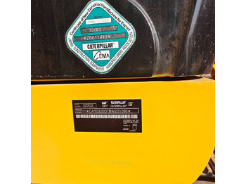 Pelle sur chenille CAT 320DL: photos 4 Pelle sur chenille CAT 320DL: photos 4