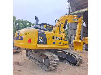 Pelle sur chenille KOMATSU PC200