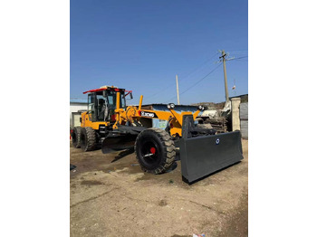 Niveleuse XCMG GR2153