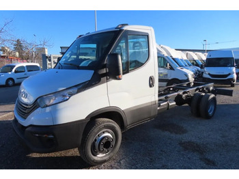 Véhicule utilitaire IVECO Daily