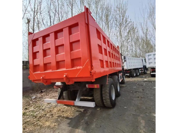 Camion benne SINOTRUK HOWO