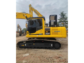 Pelle sur chenille KOMATSU PC220-8