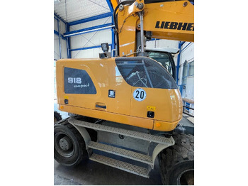 Pelle sur pneus LIEBHERR A 918