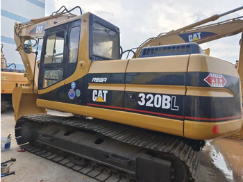 CATERPILLAR CAT 320BL en crédit-bail CATERPILLAR CAT 320BL: photos 1