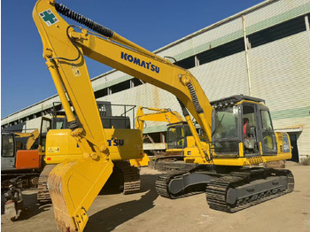 Pelle sur chenille KOMATSU PC200-8