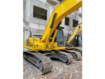 Pelle sur chenille KOMATSU PC200-8