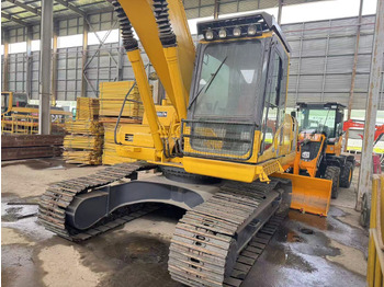 Pelle sur chenille KOMATSU PC200-8: photos 3