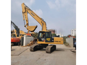 Pelle sur chenille KOMATSU PC200-7