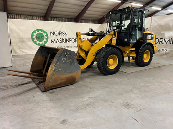 Chargeuse sur pneus CATERPILLAR 908M
