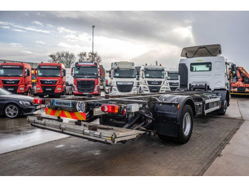 Camion porte-conteneur/ Caisse mobile Renault PREMIUM D WIDE 320 DXI: photos 3 Camion porte-conteneur/ Caisse mobile Renault PREMIUM D WIDE 320 DXI: photos 3