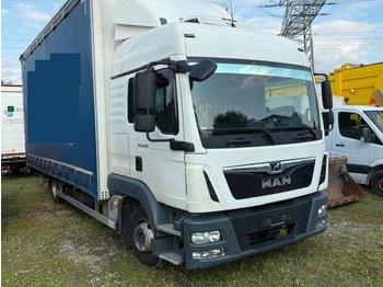 Camion à rideaux coulissants MAN