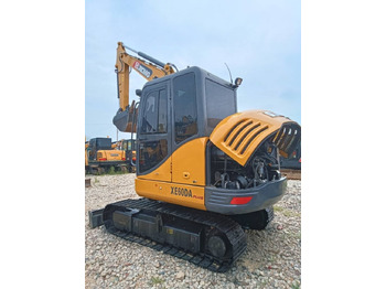 Mini pelle XCMG XE60DA