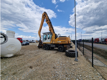Pelle sur pneus LIEBHERR A 924