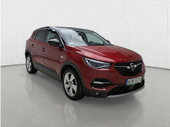Voiture OPEL