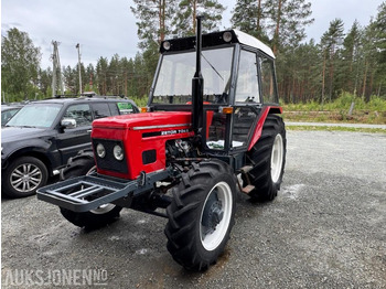 Tracteur agricole ZETOR