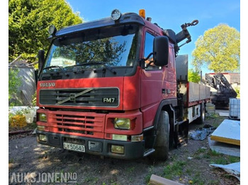 Camion grue VOLVO FM7