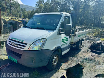 Camion plateau IVECO