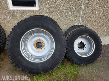 Machine agricole JOHN DEERE 6930