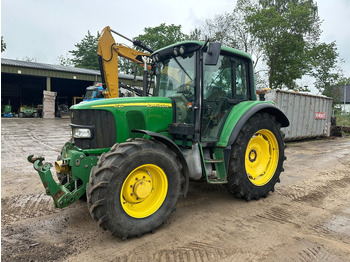Tracteur agricole JOHN DEERE 6120