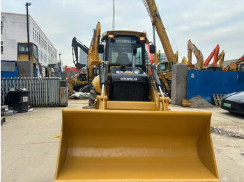 Tractopelle CATERPILLAR 420F2