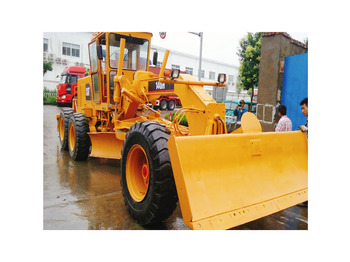 Niveleuse CATERPILLAR 140H